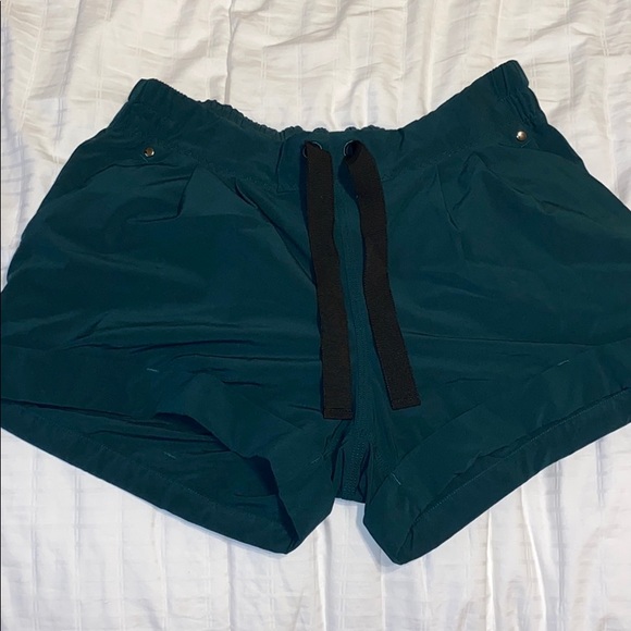 lululemon athletica Pants - LuluLemon Spring Breakaway Shorts